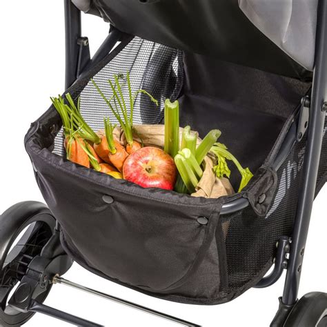 Collage aus verschiedenen Buggy-Zubehörteilen wie Fußsack, Regenschutz, Sonnenschirm und Organizer.