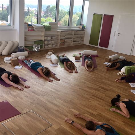 Schema: Aufbau einer Yoga-Stunde für Schwangere