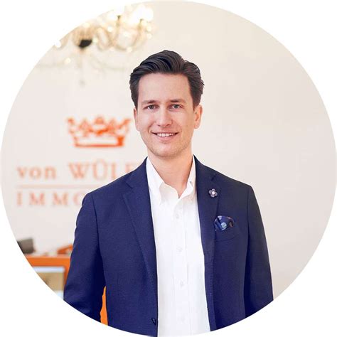 Historische Aufnahme einer Garage, in der die Anfänge von Wülfing + Hauck stattfanden.