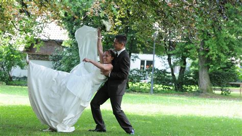 Diagramm, das die Berechnung der Hinzuverdienstgrenze für den Familienergänzungszuschlag aufzeigt