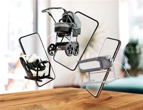 Illustration verschiedener Kinderwagenkörbe und Netze der Marke Babywelt mit Markierungen für die Kompatibilität mit spezifischen Hartan und Moon Modellen.