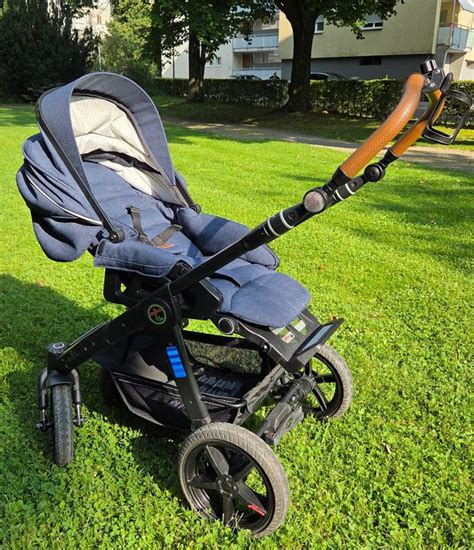 Illustration verschiedener Hartan Kinderwagenmodelle für unterschiedliche Terrains.