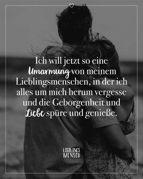 Illustration, die die Bedeutung von Körperkontakt und Geborgenheit für Babyschlaf zeigt.