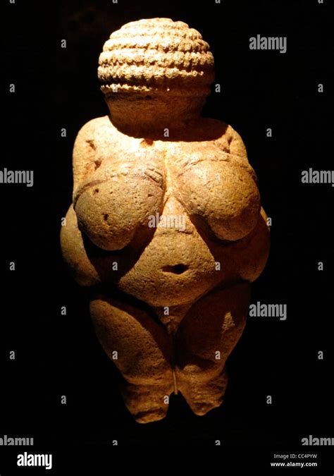 Darstellung einer Venusfigurine wie der Venus von Willendorf