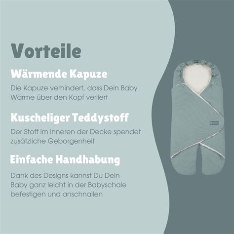 Beispiel einer personalisierten Einschlagdecke mit Namensbestickung