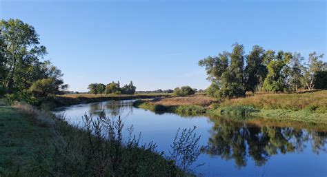 Landschaft um Bad Schmiedeberg mit Wiesen, Seen, Mooren und Heide