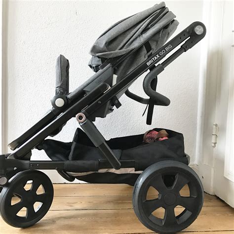 Foto des Britax Go Big mit voll beladenem Einkaufskorb.