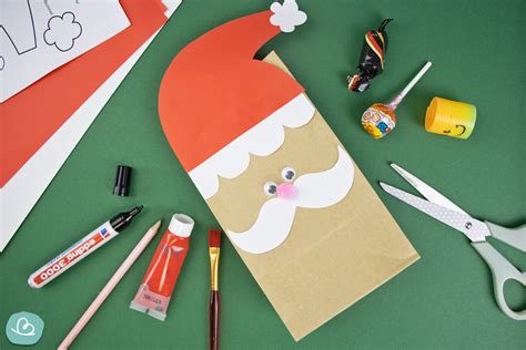Schritt-für-Schritt-Anleitung zum Basteln einer Nikolaustüte mit Fingerabdrücken