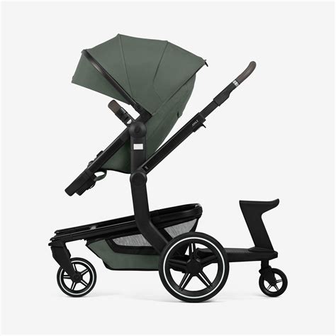 Detailaufnahme des Joolz Day³ Sportsitzes mit verstellbarer Fußstütze