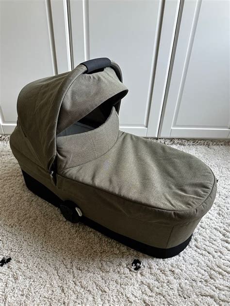 Detailansicht des Regenschutzes für die Cybex Cot S Wanne