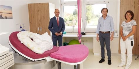 Foto des modernen Kreißsaals der Asklepios Klinik Lindau