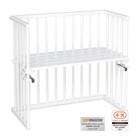 Produktbild des babybay® Midi Beistellbetts in weiß.