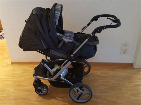 Detailaufnahme einer Hartschale für einen Teutonia Kinderwagen