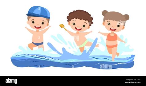 Kinder planschen im Wasser, tragen bunte Sanetta UV-Schutzkleidung und Badeanzüge.