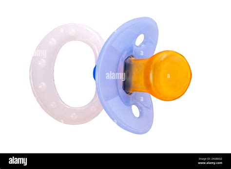 Ein hellblauer Babyschnuller von BOSS mit ergonomischem Silikon-Sauger und abgerundeten Rändern