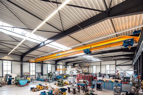 Moderne Werkhalle von Hauck Bauunternehmen