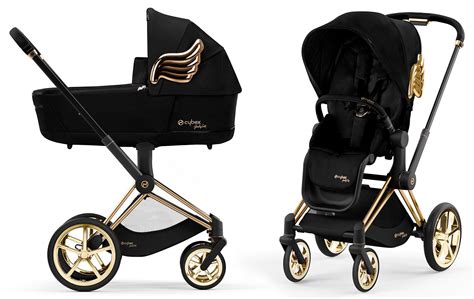 Jeremy Scott entwirft für CYBEX: Detailaufnahme des goldfarbenen Fahrgestells und der Räder des PRIAM Kinderwagens mit schwarzen Akzenten.
