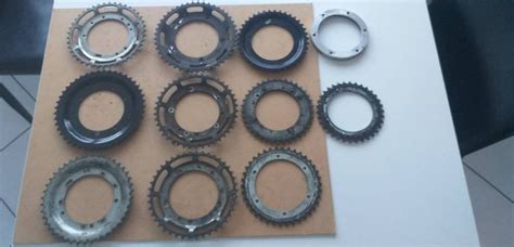 Verschiedene Zahnkränze (Schraub- und Steckritzel) für DDR-Fahrräder