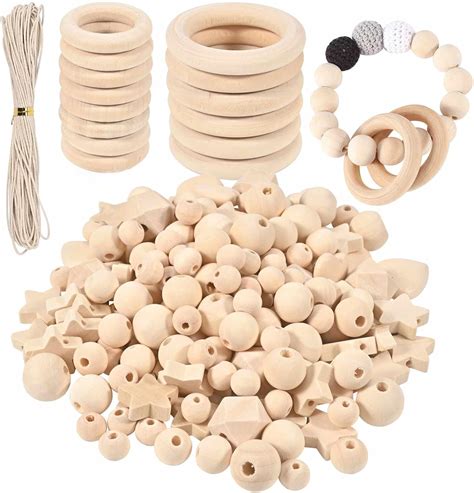 Nahaufnahme von Holzperlen mit 