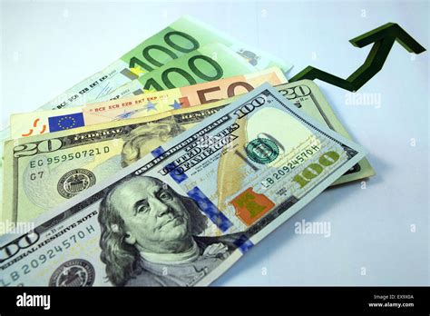 Nahaufnahme von verschiedenen Perlenformen und -größen