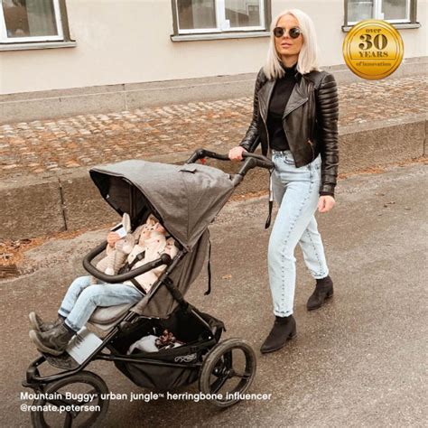 Foto: Mountain Buggy Urban Jungle Kinderwagen in Aktion