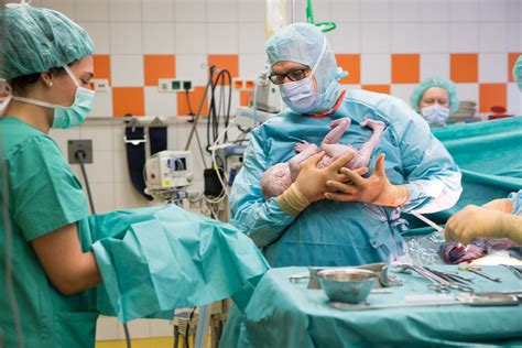 Schema der Schlüssellochchirurgie in der Gynäkologie