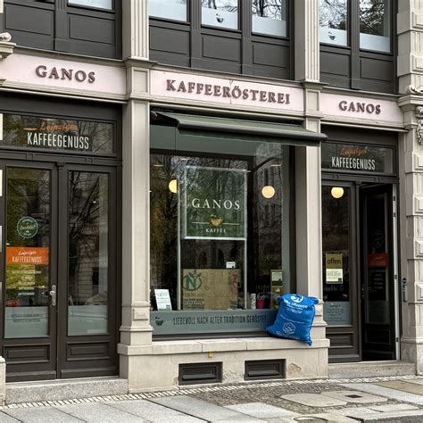 Außenansicht des NUNA Café & Rösterei in Baiersbronn