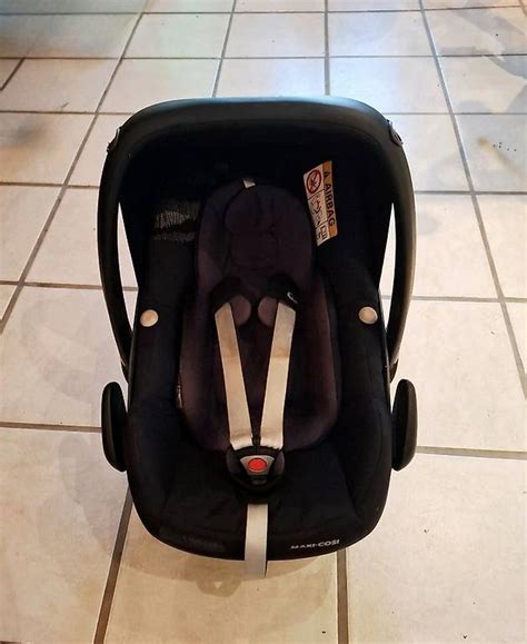 Maxi-Cosi Pebble Pro i-Size Babyschale in elegantem Schwarz