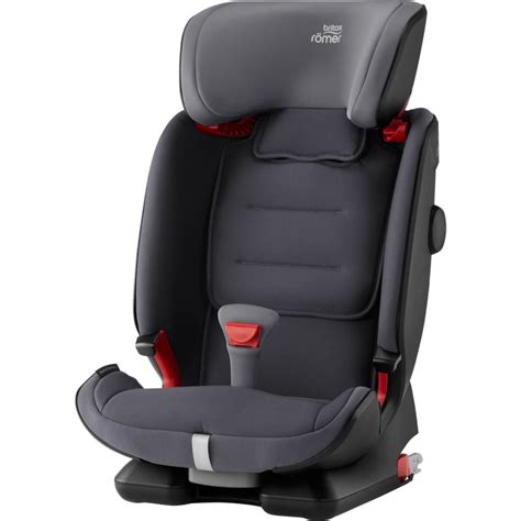 Kind sitzt sicher in einem Britax Römer ADVANSAFIX II SICT Autositz
