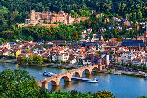 Panorama-Kreißsaal mit Blick über Heidelberg