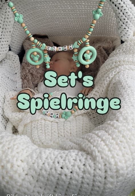 Collage aus verschiedenen sicheren Materialien für Kinderwagenketten: Holzperlen, Silikonringe, Baumwollfäden.