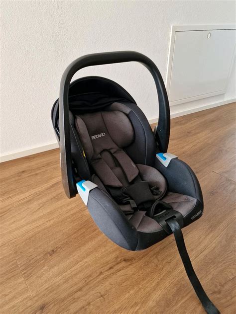 Recaro Guardia Babyschale in einer Farbe