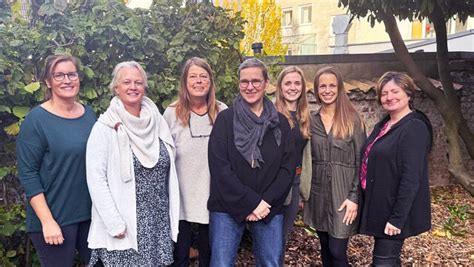 Porträtfoto der Gründerinnen des Geburtshauses Paderborn, Kerstin Jessen und Dagmar Büssemeier
