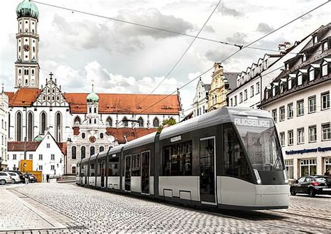 Ansicht der neuen Stadler-Straßenbahn in Augsburg