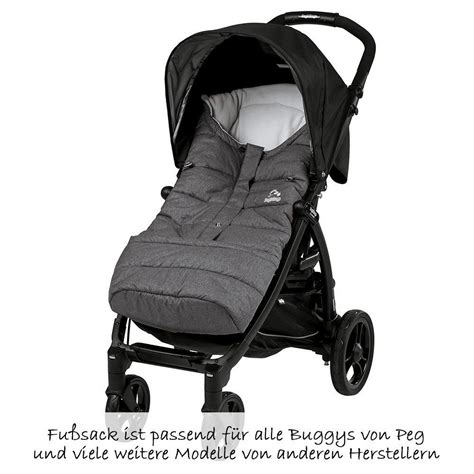 Zubehör wie Trittbrett, Fußsack und Wickeltasche von Peg Perego