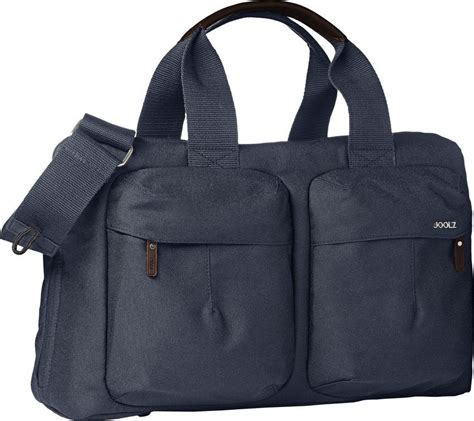 Detailansicht des Joolz Fußsacks Midnight Blue, der die Textur und das Material hervorhebt