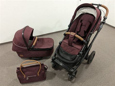 Verschiedene Lederaccessoires für Hartan Kinderwagen-Griffe und Stangen in unterschiedlichen Farben und Ausführungen.