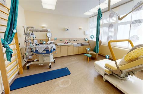 Kreißsaal im Krankenhaus Salem mit modernen Geburtsutensilien