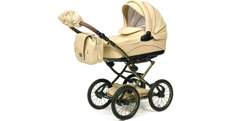 Detailansicht der großen Luftreifen und der Feststellbremse des Knorr-Baby Classico