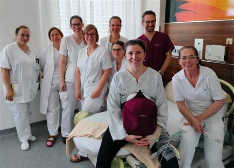 Infografik: Mögliche Mitglieder eines Geburtsteams im Kreißsaal