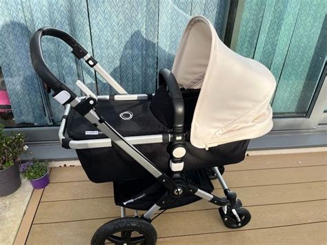 Detailansicht der Vorderradaufhängung des Bugaboo Cameleon 3