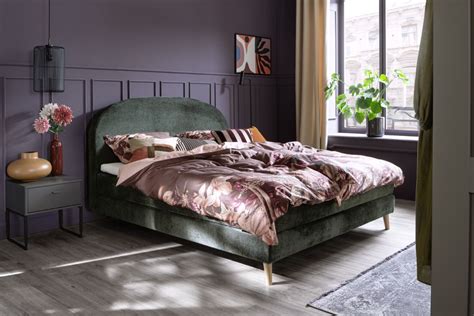 Farbpalette der neuen MOON Kollektion: Graphite, Cognac, Greige