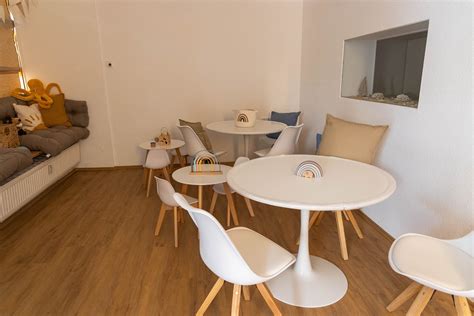 Vielfältiges Spielzeugangebot für Kinder und Erwachsene