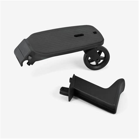 Übersicht über das umfangreiche Zubehör für den Joolz Geo³, wie z.B. Mitfahrbrett, Fußsack und Sonnenschirm