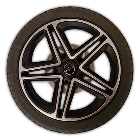 Detailaufnahme der Solight Ecco Luftkammerbereifung und Drive-Felgen des Hartan Racer GTX