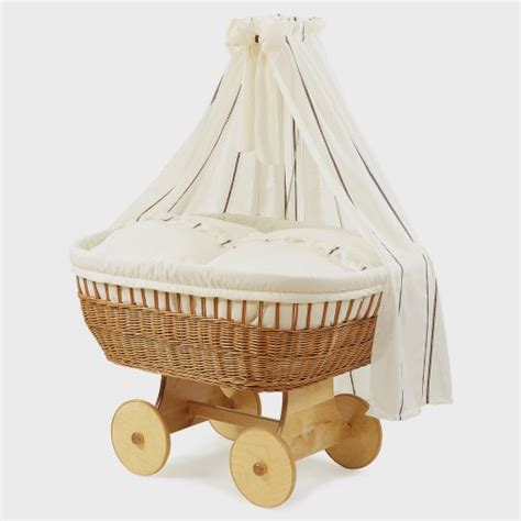 Stubenwagen von Christiane Wegner mit harmonisch abgestimmten Farben