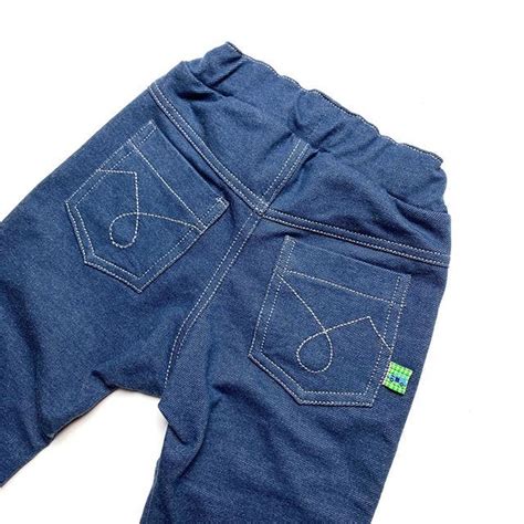 Babyjeans mit Knieverstärkung und weichem Musselinfutter